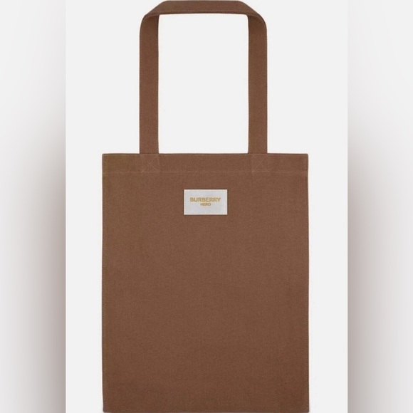 New! Burberry Hero Tote (Burberry Beauty) - Picture 1 of 5